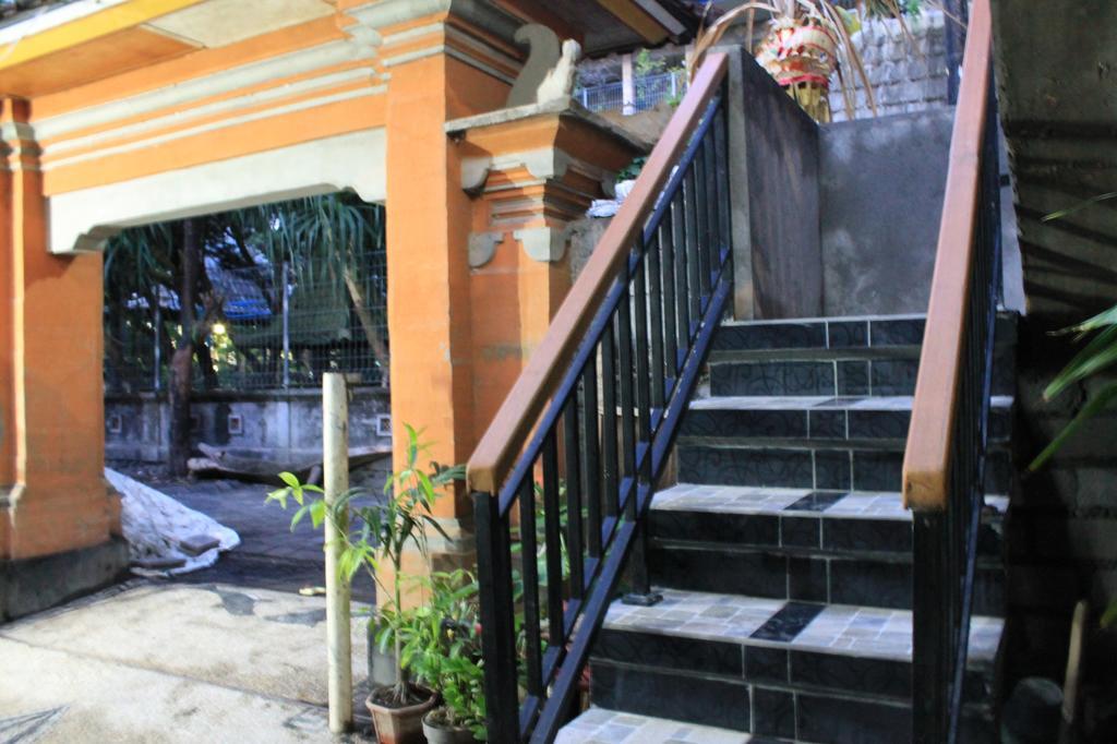 Chillin Kuta Homestay Exterior foto
