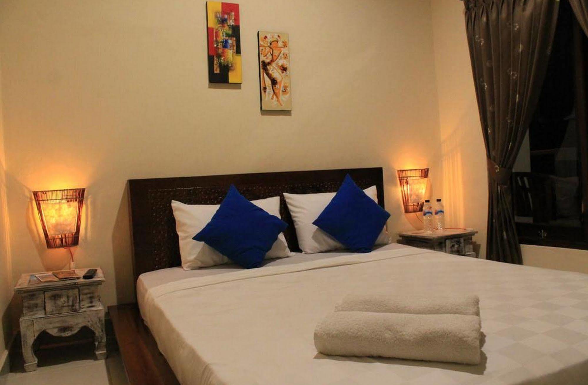 Chillin Kuta Homestay Exterior foto